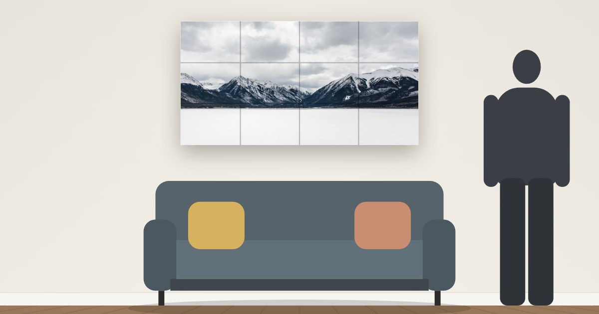En stor plakat af ni ark på en stuevæg over en sofa